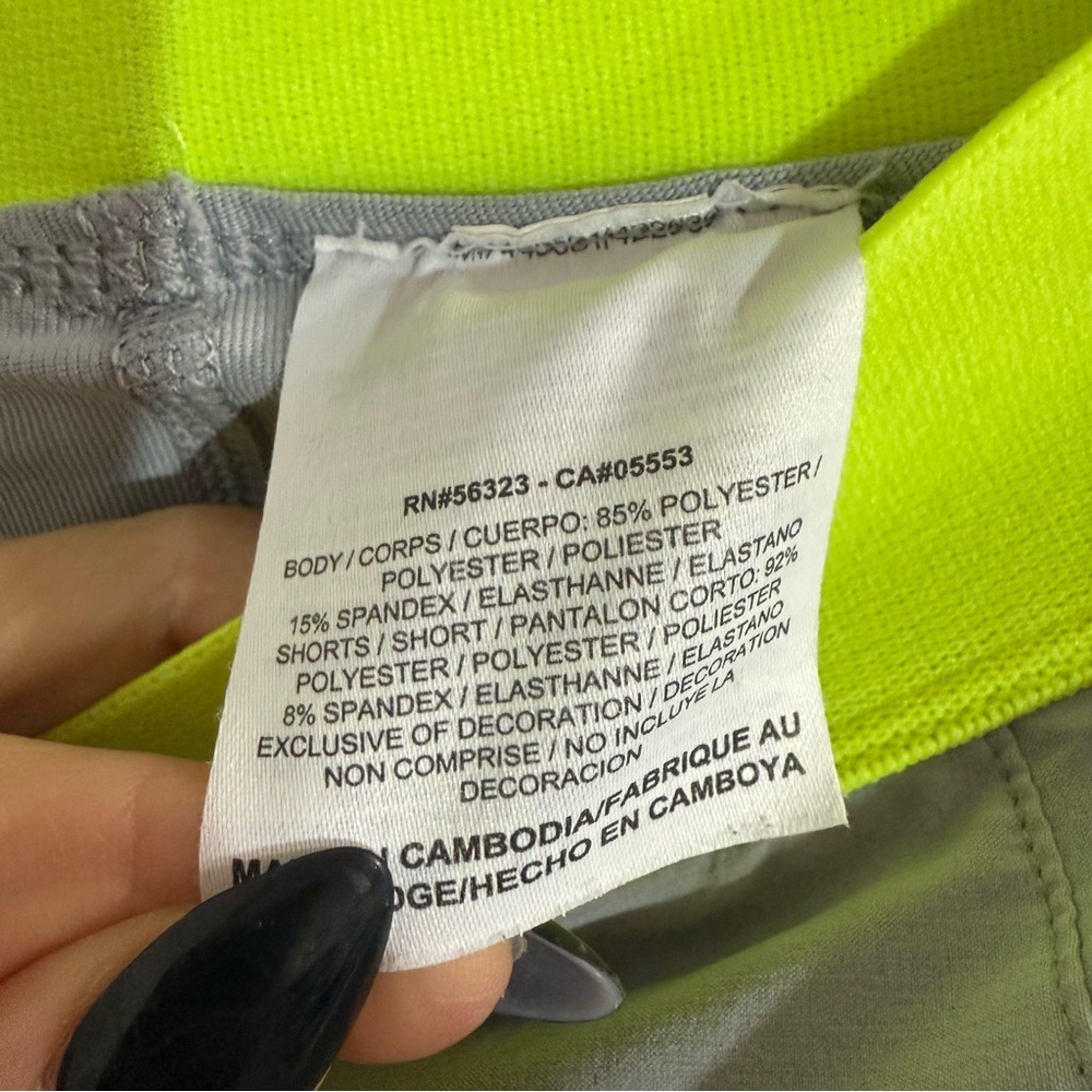 Nike Dri-FIT Gray and Neon Yellow Skirt with Built in Shorts Size Small - Picture 3 of 7